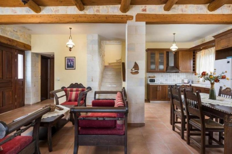 Platanos bei Kissamos Kreta, Platanos: Zwei private Steinvillen mit Gästeappartements in der Nähe des Strandes von Falasarna zu verkaufen Haus
